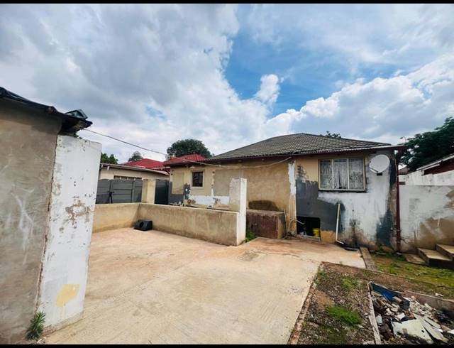 7 BEDROOM HOUSE FOR SALE IN KENSINGTON